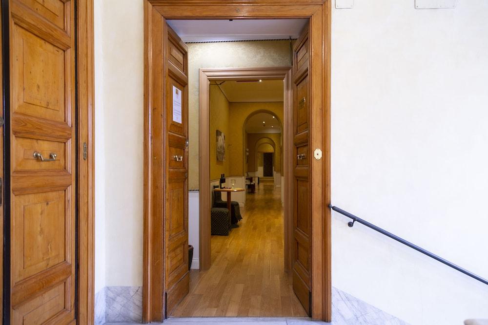 Gasthuis Ih Piazza Di Spagna View - Luxury 3*