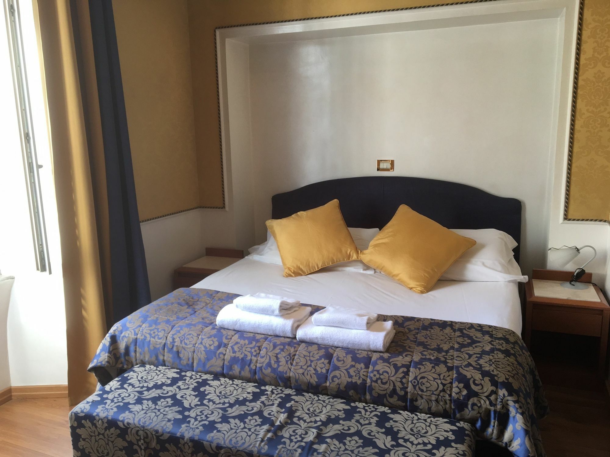 Ih Piazza Di Spagna View - Luxury Gasthuis 3*